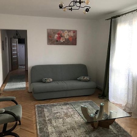 Apartament Colina คลูจ-นาโปกา ภายนอก รูปภาพ