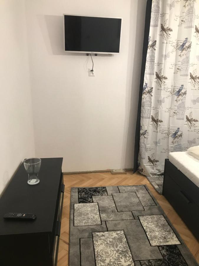 Apartament Colina คลูจ-นาโปกา ภายนอก รูปภาพ